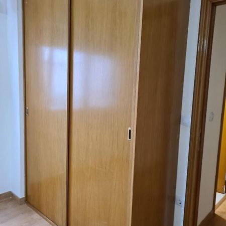 Habitacion Con Bano Privado- En Casa Familiar Beatriz Valencia Eksteriør bilde