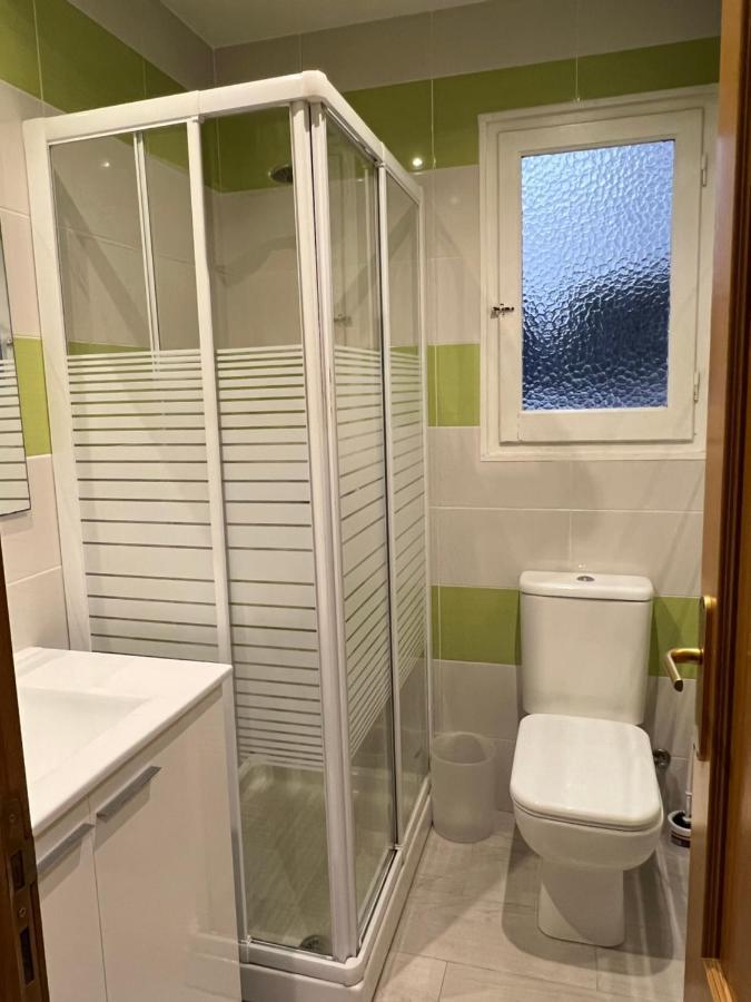Habitacion Con Bano Privado- En Casa Familiar Beatriz Valencia Eksteriør bilde