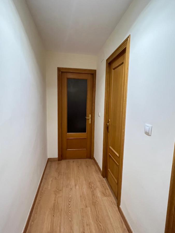 Habitacion Con Bano Privado- En Casa Familiar Beatriz Valencia Eksteriør bilde