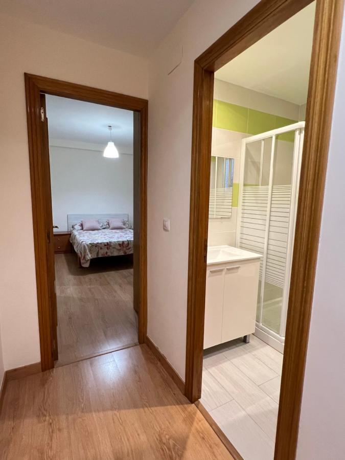 Habitacion Con Bano Privado- En Casa Familiar Beatriz Valencia Eksteriør bilde