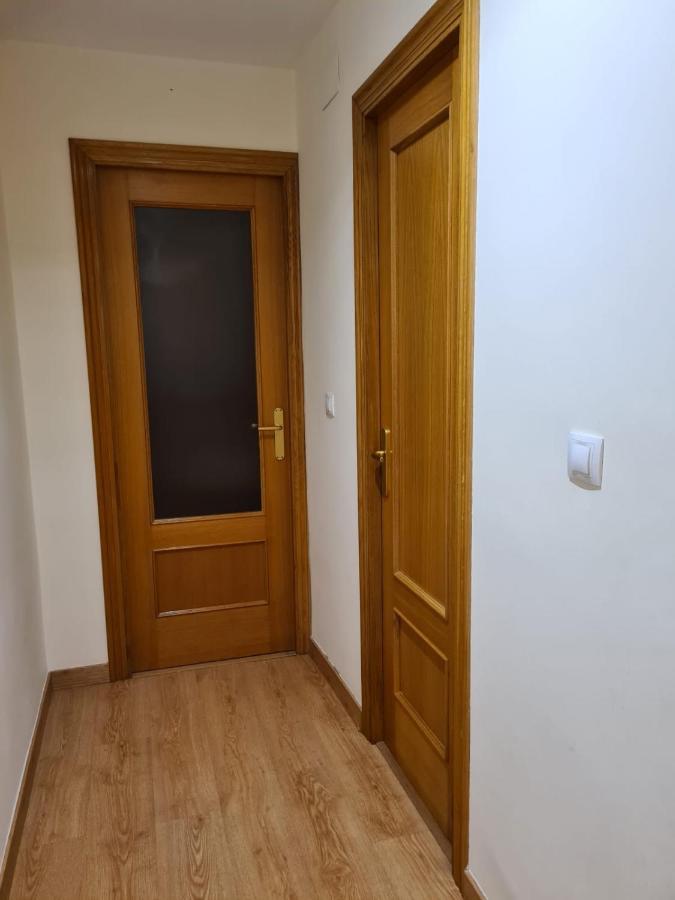 Habitacion Con Bano Privado- En Casa Familiar Beatriz Valencia Eksteriør bilde